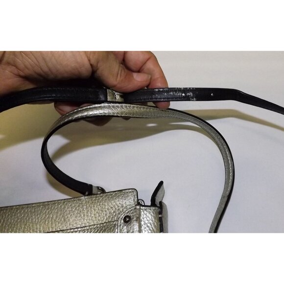 Coach Metallic Swagger Clutch Crossbody Bag Silver Secure Turnlock Closure - Picture 12 of 15